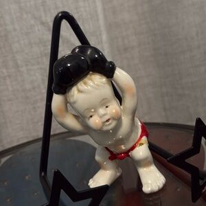Vintage Keypie Fogurine.